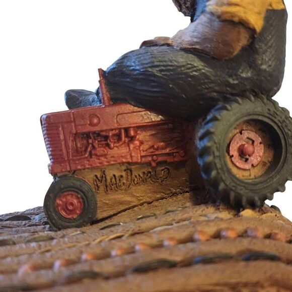 Tom Clark SIGNED Macdonald Gnome on Red Tractor 1987 Troll Fairy Renaissance - Picture 8 of 10